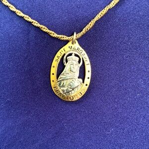 *5/$20 or 3/$15* Vintage Saint Margaret Pendant and Chain Necklace